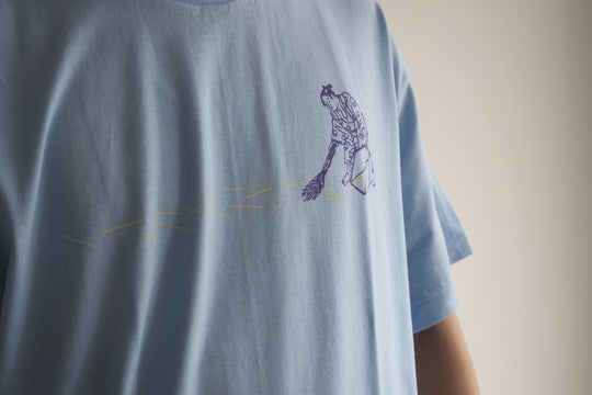 【うのみせオリジナル】判じ絵Tシャツ：せんそうじ（水色）
